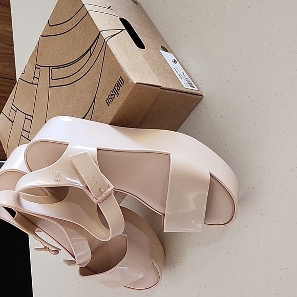 MELISSA Platform Sandals - Picture 2 of 9